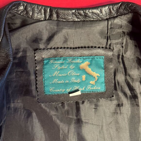 Upcycled Vintage Leather Jacket by Mario Oliva – Hand-Painted, Size XS - Picture 6 of 12